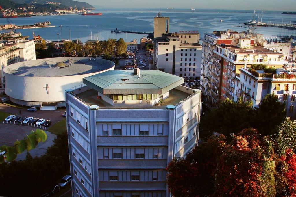 Hh Il Gabbiano Hotel La Spezia Exterior photo