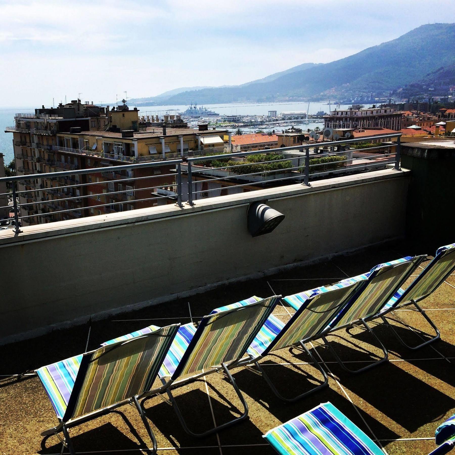 Hh Il Gabbiano Hotel La Spezia Exterior photo